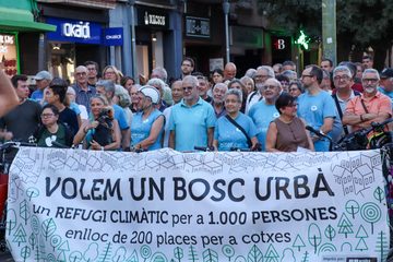 Clam popular per reclamar un «BOSC URBÀ REFUGI CLIMÀTIC» al portal de Sant Roc